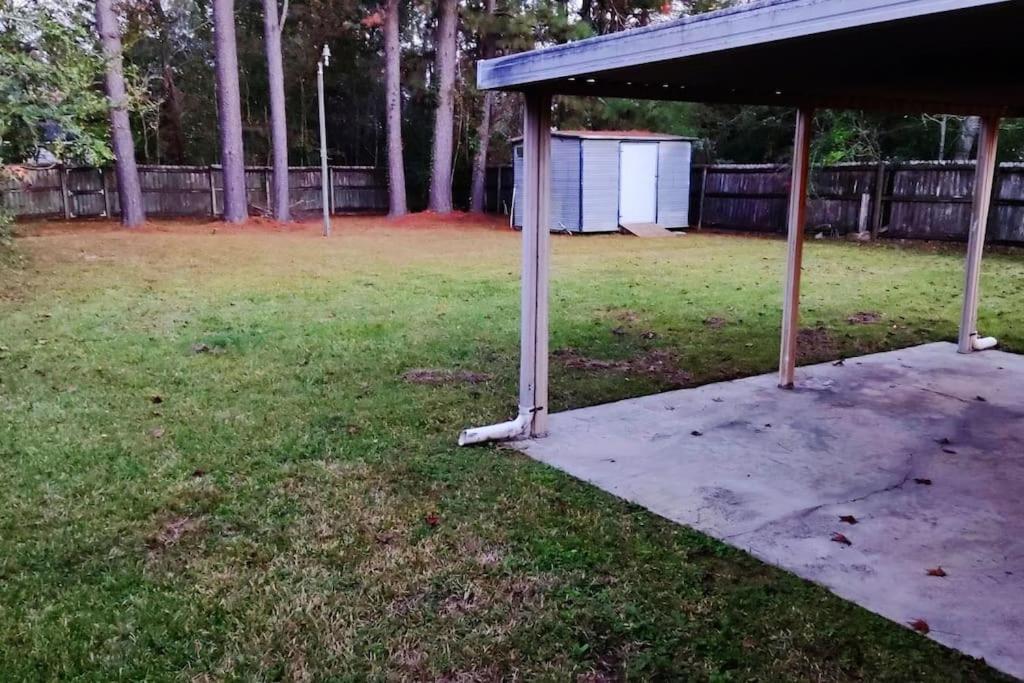 Comfortable 3 Bed, 2 Bath, Pet Friendly Home Close To Baton Rouge 덴햄스프링스 외부 사진
